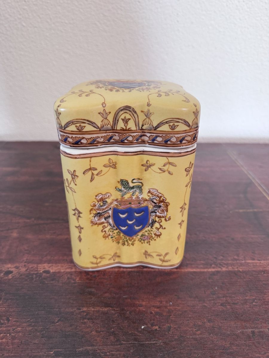 Tutte le decorazioni: Dose aus keramik asiatisch – Usato da Mühlau venduto da Anna0137