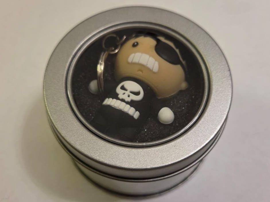 USB Sticks: Clé USB 4GB / Porte-clés Punisher Marvel Neuf – Neu und originalverpackt aus Territet von Cenh 1