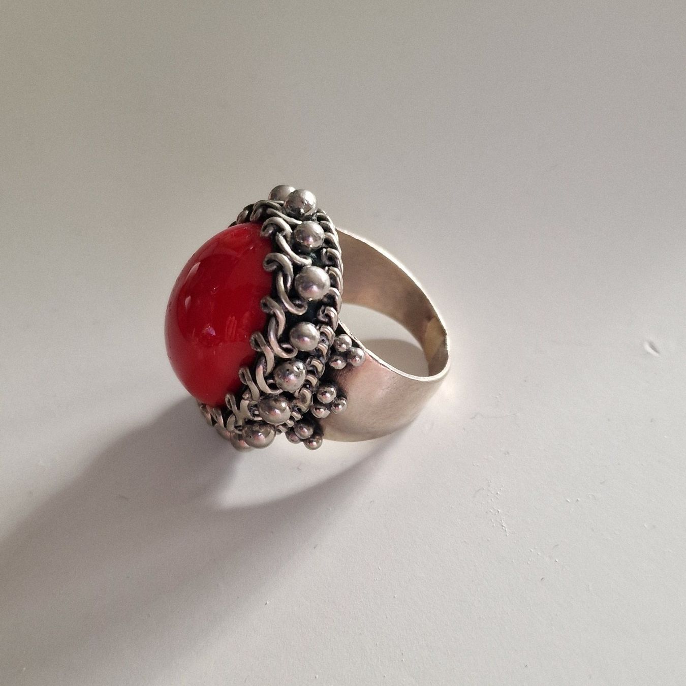 Anelli: Antiker Ring mit Korallenstein, mit Stempel – Usato da Birr venduto da sen_8djr 3