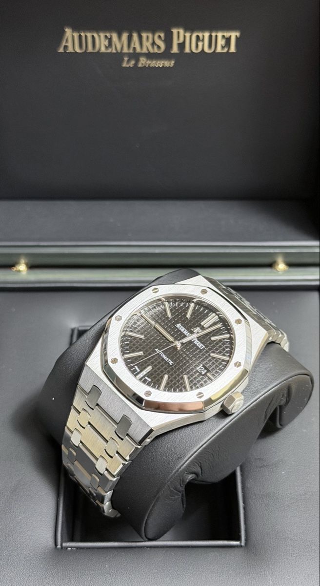 Audemars Piguet Orologi: Audemars Piguet Royal Oak 41mm Black – Usato da Zürich venduto da WATCHROOM 2