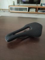 Selle en fibre de carbone