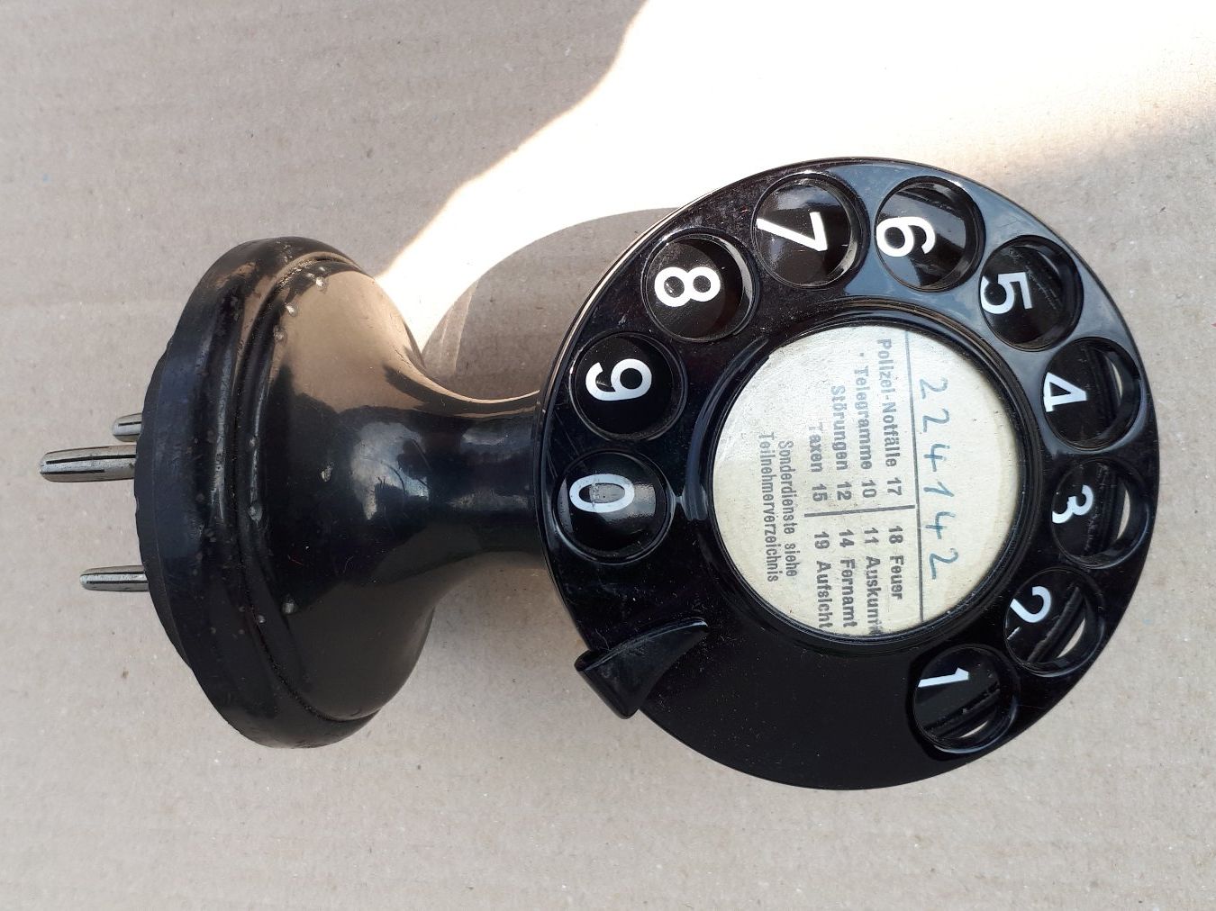 Telefoni: Telefon Nummernschalter / Wählscheibe mit Stecksockel – Usato da Madiswil venduto da 20gls 4