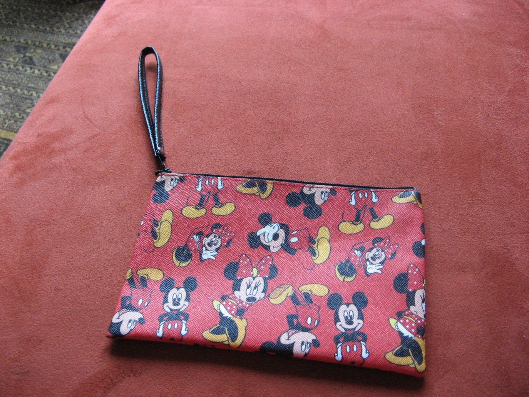 Sonstige Kleidung & Accessoires: Mickey Mouse Etui neu – Neu (gemäss Beschreibung) aus Zürich von apil 1
