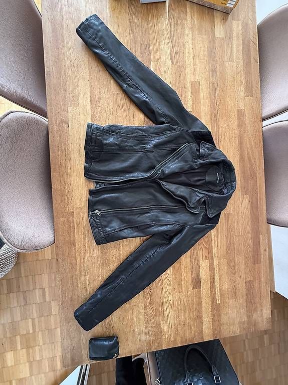 Giacche: Marc OPolo Lederjacke schwarz  Grösse M/L – Usato da Zürich venduto da pey_mtw2