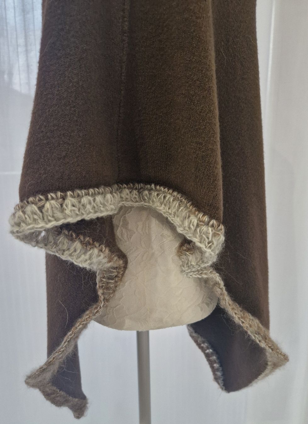 Autres vêtements femmes: CAP EN VISCOSE  – Neuf avec emballage d'origine à Camorino par JPHANDMADE1 2