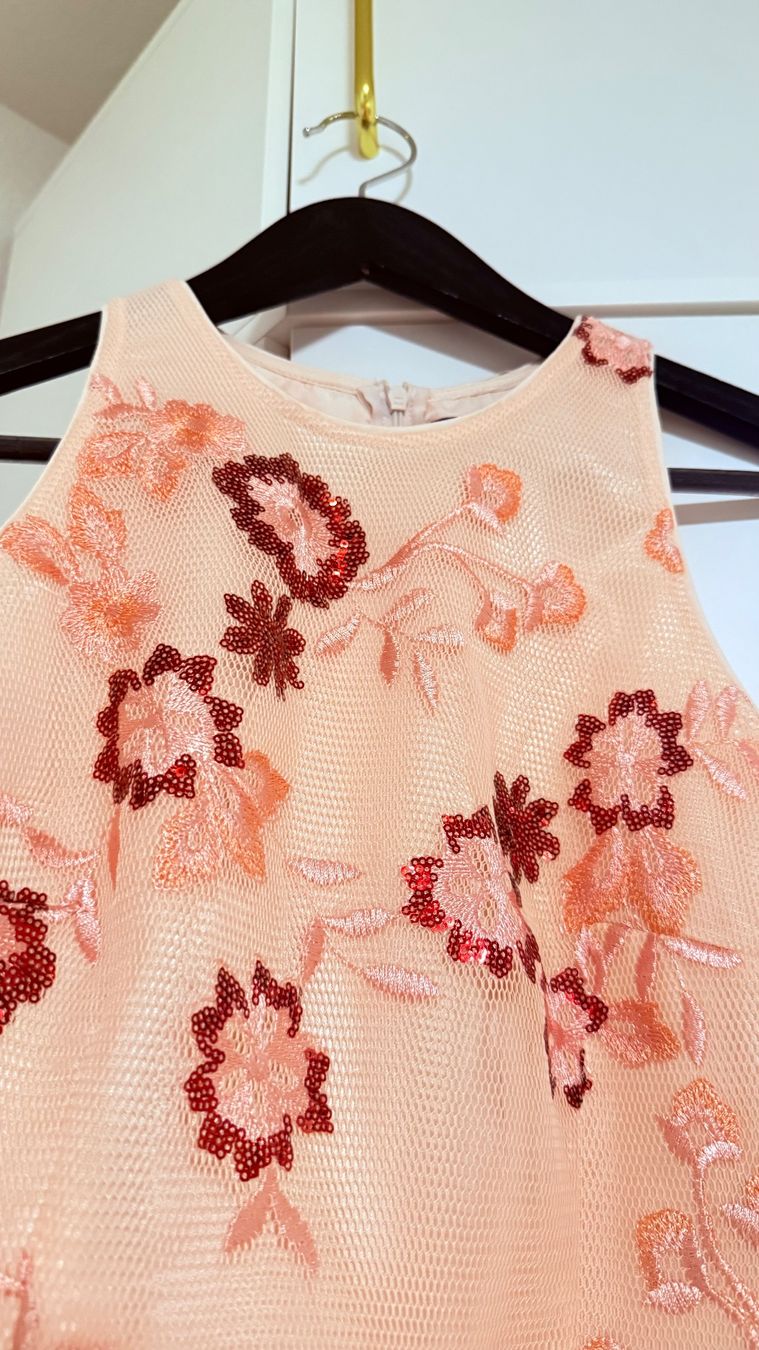 Vestiti: Kleid bestickt pfirsich Grösse S – Usato da Grenchen venduto da Raluca29 1