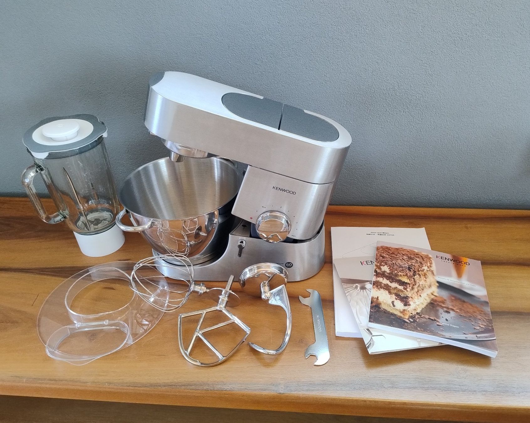Kenwood Elettrodomestici da cucina: Kenwood Chef Titanium – Usato da Dallenwil venduto da and-maia