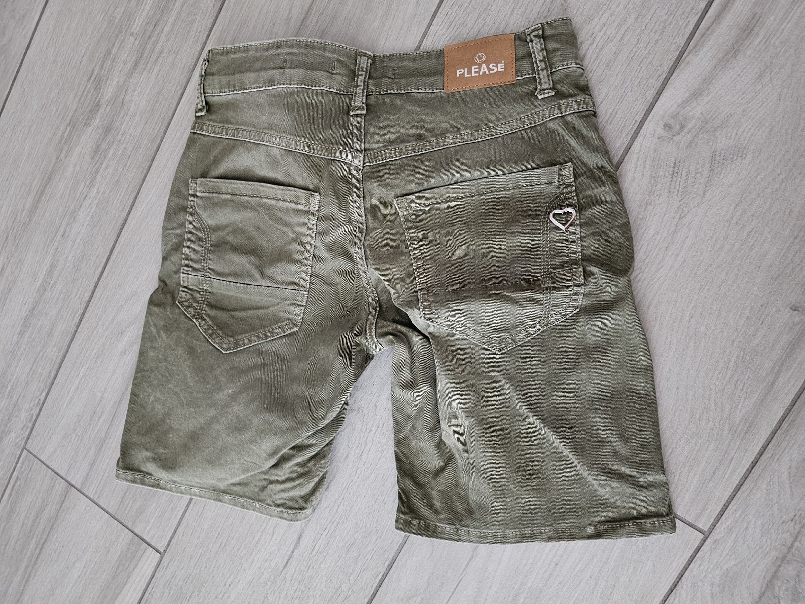 Pantaloni: original Please shorts gr.xxs – Nuovo (secondo la descrizione) da bellinzona venduto da zeus6535 2