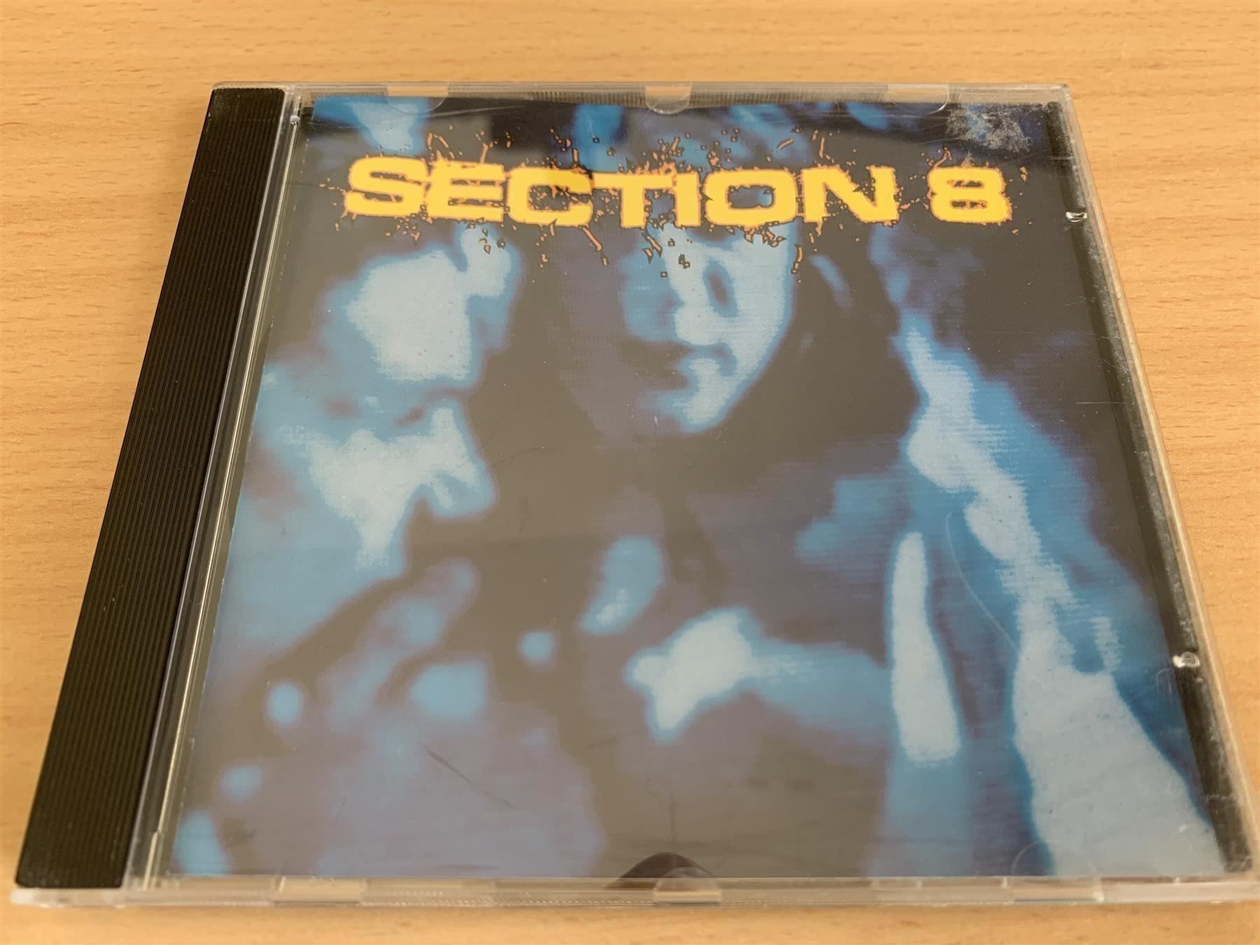 CD: Section 8 – Section 8 – Usato da Rikon im Tösstal venduto da Alpenmutz