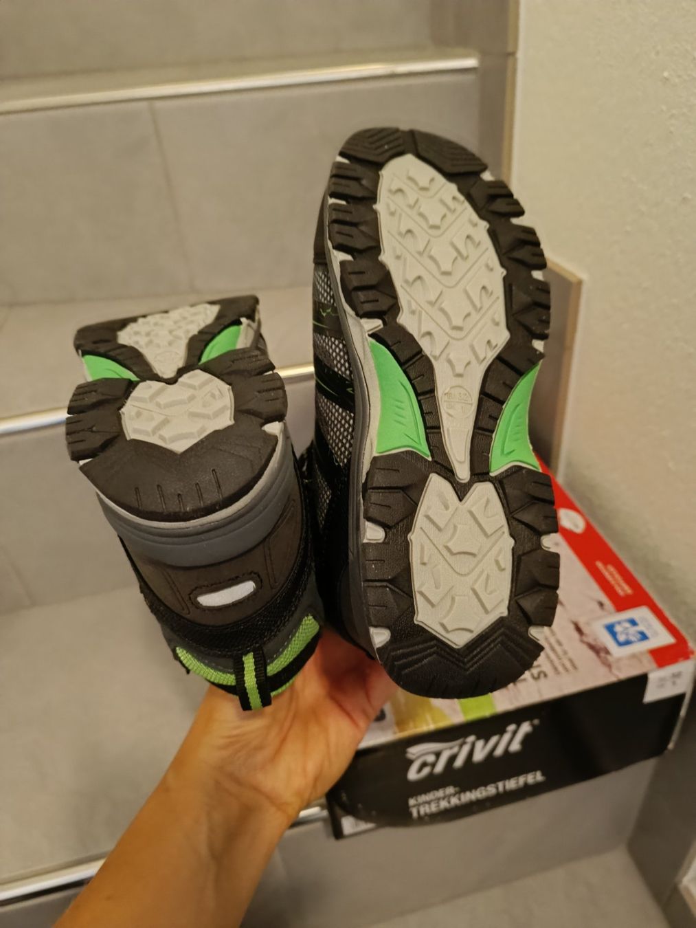 Schuhe für Jungen: Neue Trekkingstiefel 32 – Neu und originalverpackt aus Wohlen AG von Fabe3 1