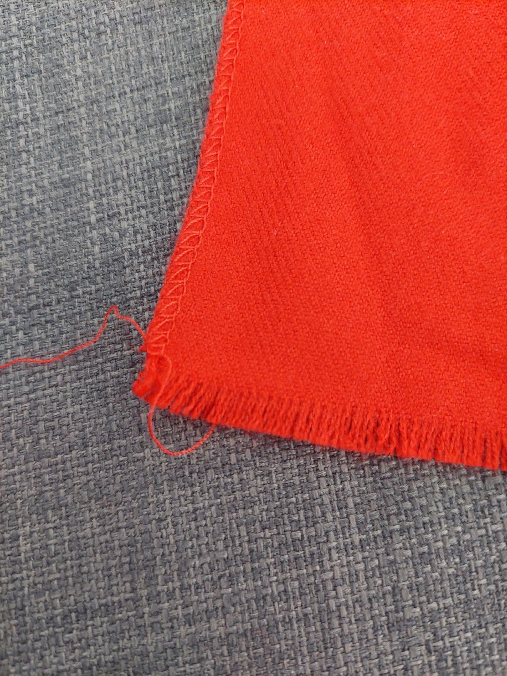 Foulards, Tücher & Schals: Roter Schal von Manor Woman – Gebraucht aus Thun von mar_5px8 1