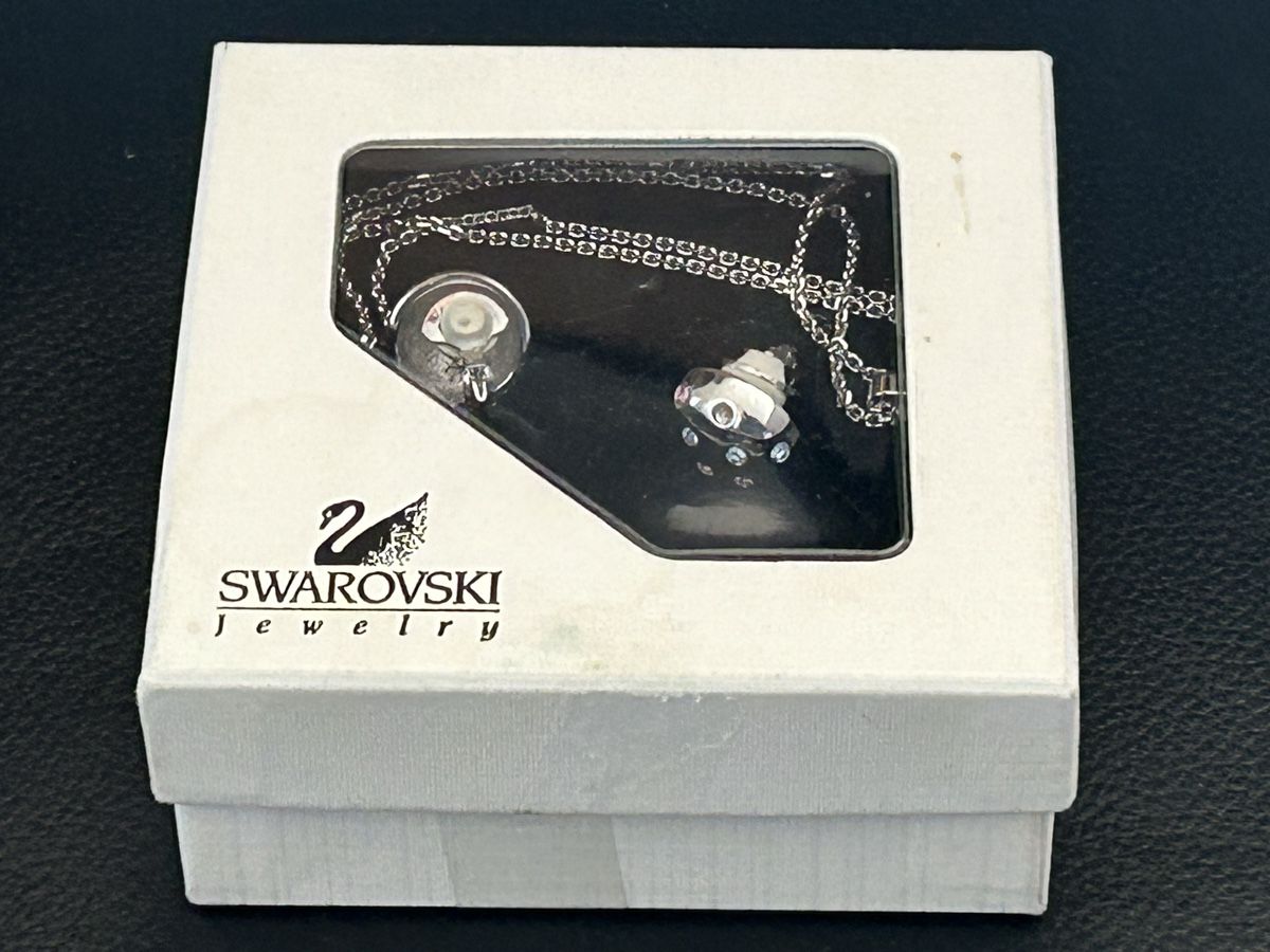 Colliers: Swarovski Halskette und Ohrringe – Neuf (Voir description) à Signau par atb_9d6k 4