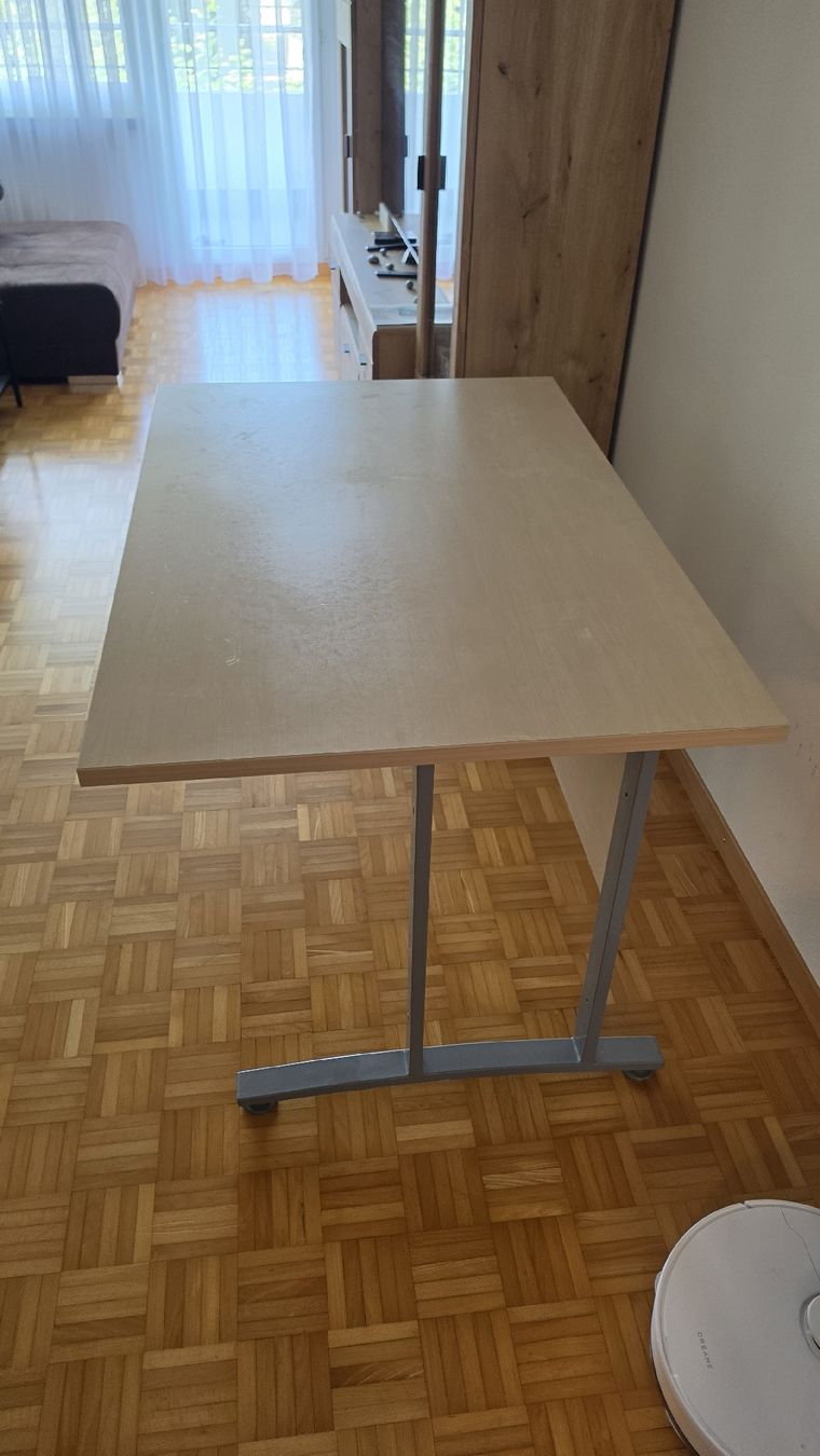 Schreibtische: working desk - office desk – Gebraucht aus Zug von AdelM