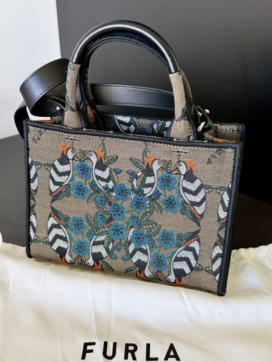 Furla Borse da donna: FURLA OPPORTUNITY MINI TOTE JACQUARD – Nuovo (secondo la descrizione) da Forel (Lavaux) venduto da julie13 1