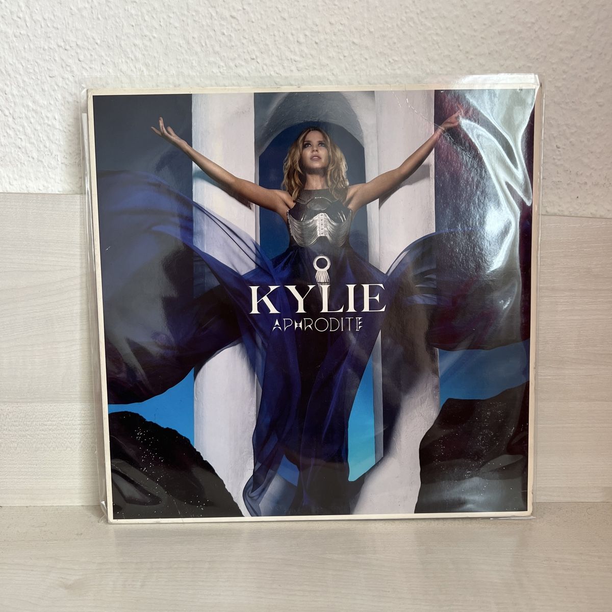Dischi in vinile: Kylie Minogue Aphrodite LP – Usato da Fribourg venduto da ariesto