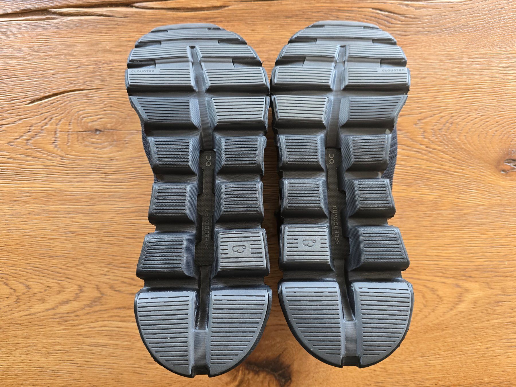 On Scarpe da uomo: ON Cloud 6 Coast in Black & Rock – Nuovo (secondo la descrizione) da Pfäffikon ZH venduto da eggi_ricuser 4
