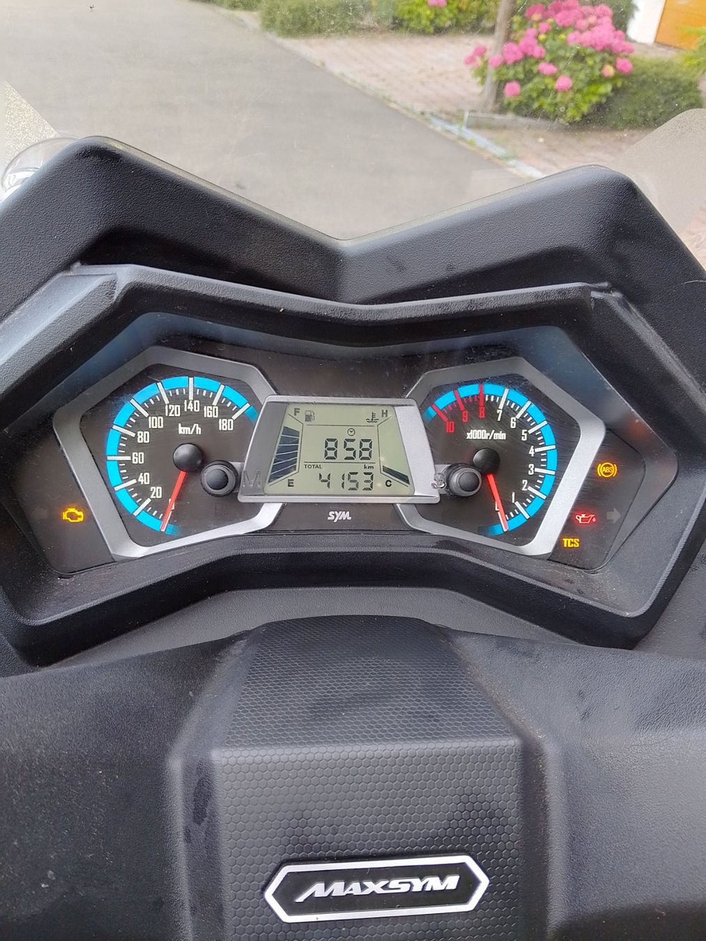 Sym Scooters: Roller Sym Maxsym 400 hellgrau – Gebraucht aus Gersau von spa_nj82 3