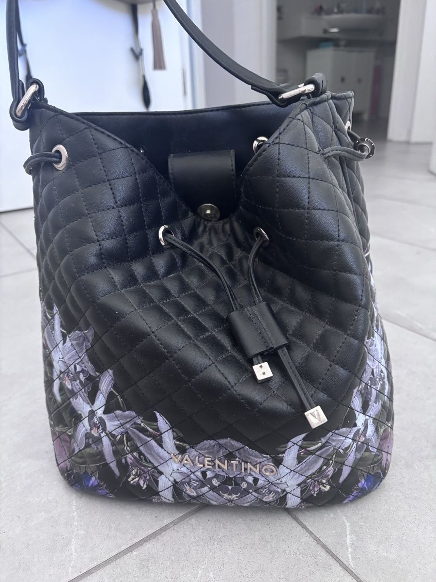 Valentino Taschen für Damen: Valentino Tasche – Gebraucht aus Rubigen von twy_2mqg