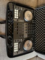 Native Instruments Traktor Kontrol S3 DJ-Controller + Case