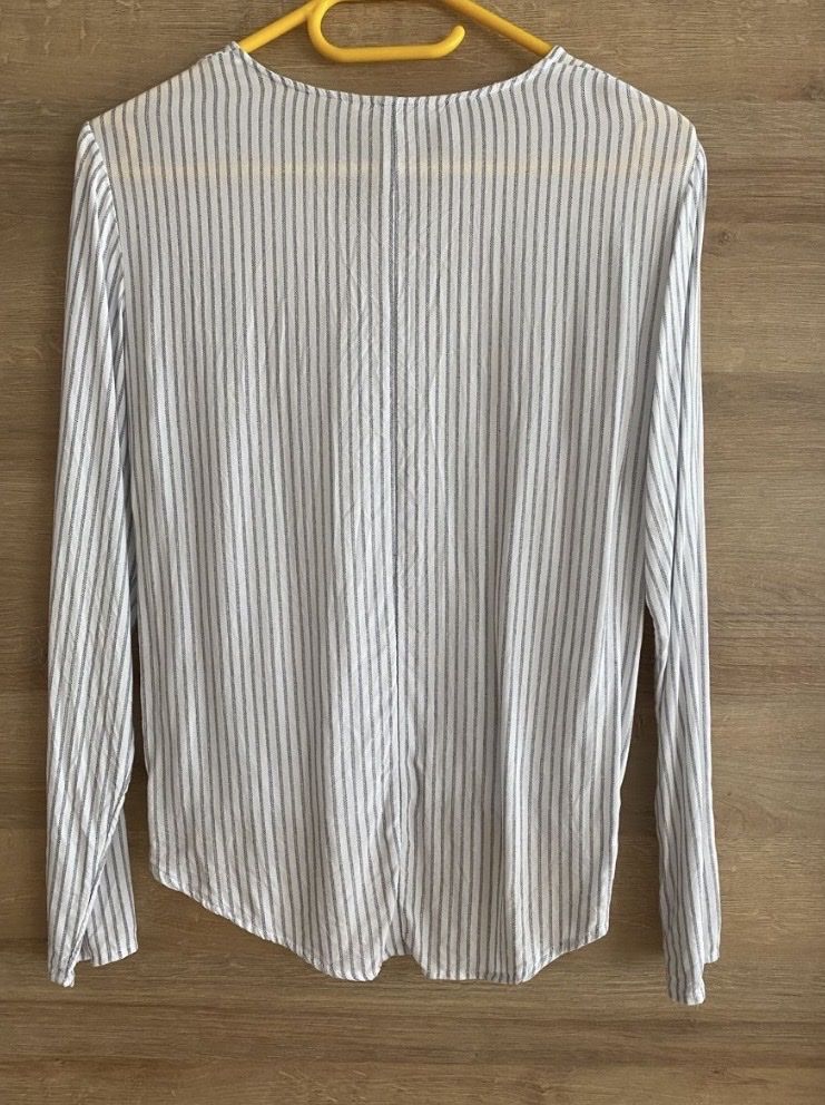 Camicette: Bluse gestreift – Usato da Ennenda venduto da mar_kz98 1