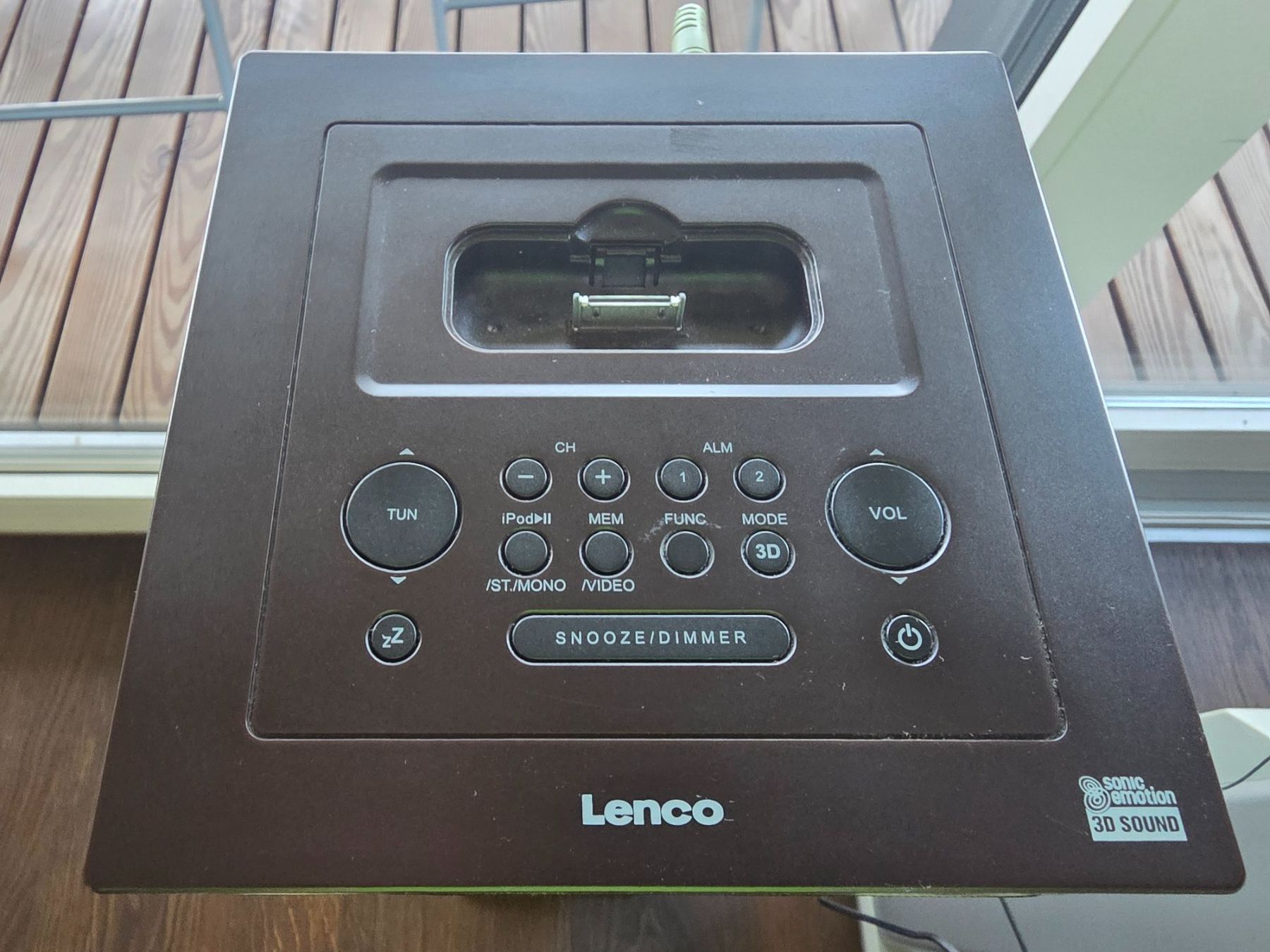 Lenco Lautsprecher: 3D Tower Speaker mit iPhon(4) Anschluss – Gebraucht aus Thun von morasker 1