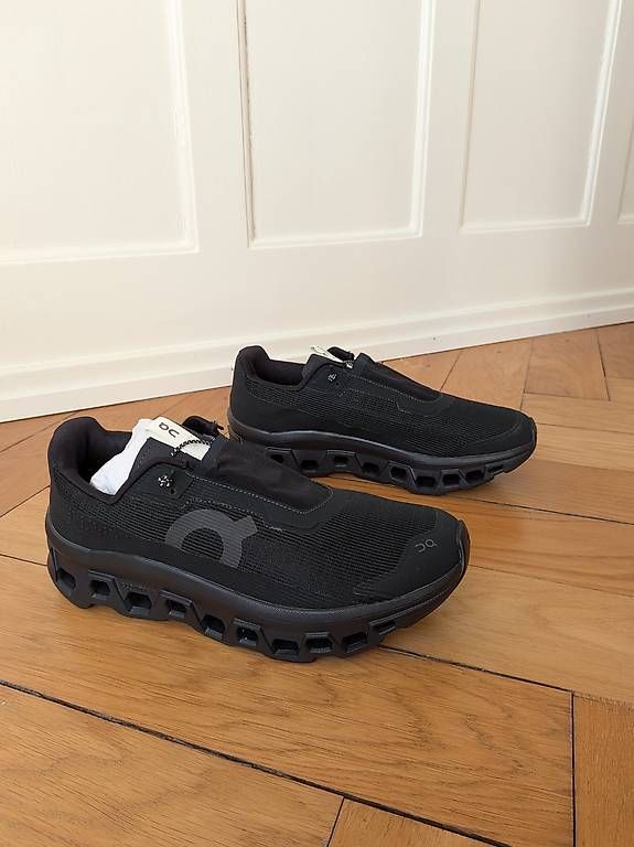On Herrenschuhe: On Cloudmonster Sensa All Black NEU  Gr. 43 – Neu und originalverpackt aus Basel von tintintelefon 1