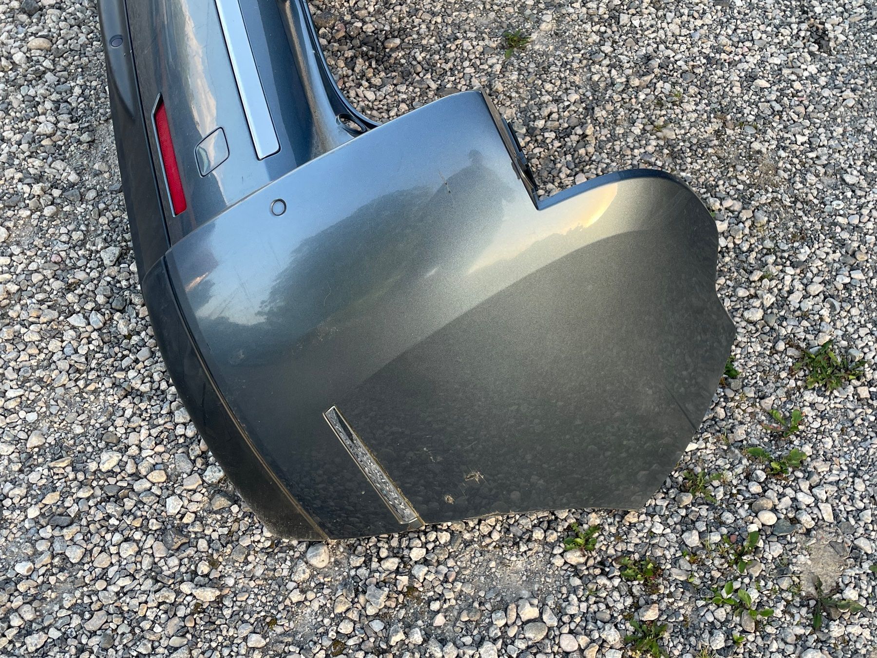 Citroën Tutti pezzi di ricambio auto: Citroën C6 : Stossstange hinten – Usato da Gletterens venduto da XBHS7412 1