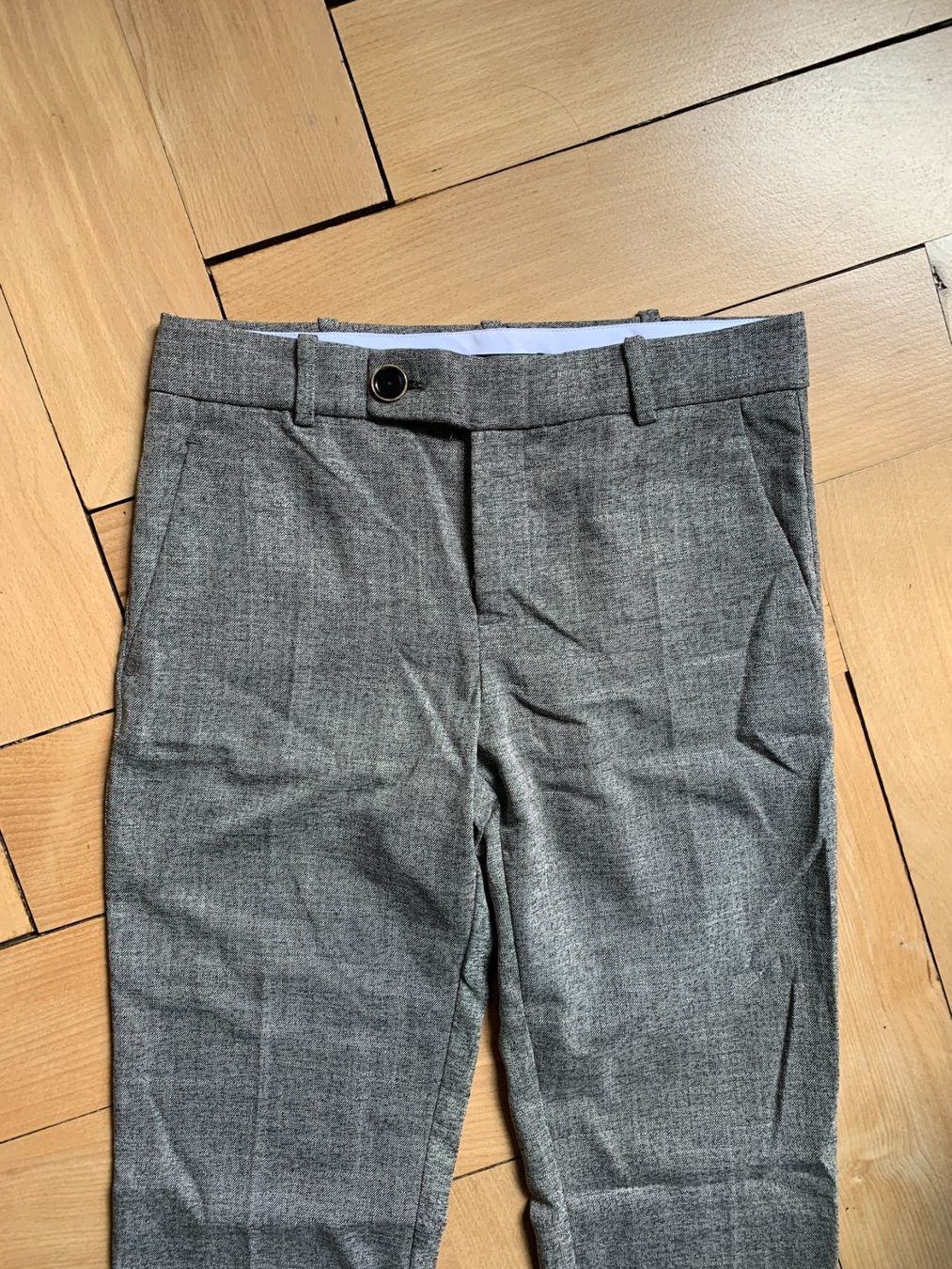 Mango Hosen: MANGO - Hose grau meliert 34 – Gebraucht aus Zürich von Diazaio 1