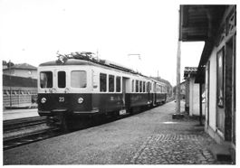 Solothurn (SO) Regionaler elektrischer Zug Bahnhof Foto 12x8