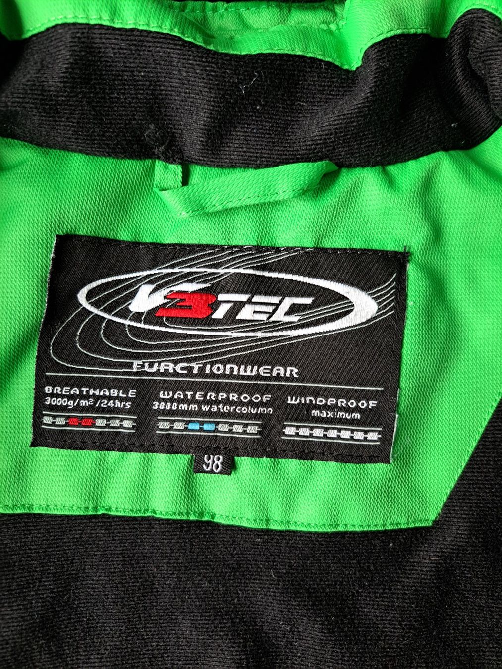 Completi: Skijacke + Skihose V3Tec Gr 98 – Usato da Bünzen venduto da nagyagi111mail 2