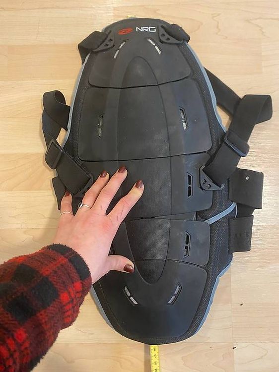 Protections: Rückenpanzer Ski Snowboard – D'occasion à Thayngen par kar_9lmg 1