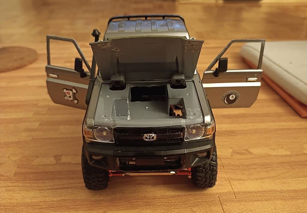 Modellismo RC: RC Crawler Toyota Landcruiser – Usato da Luzern venduto da gowshekan98 2