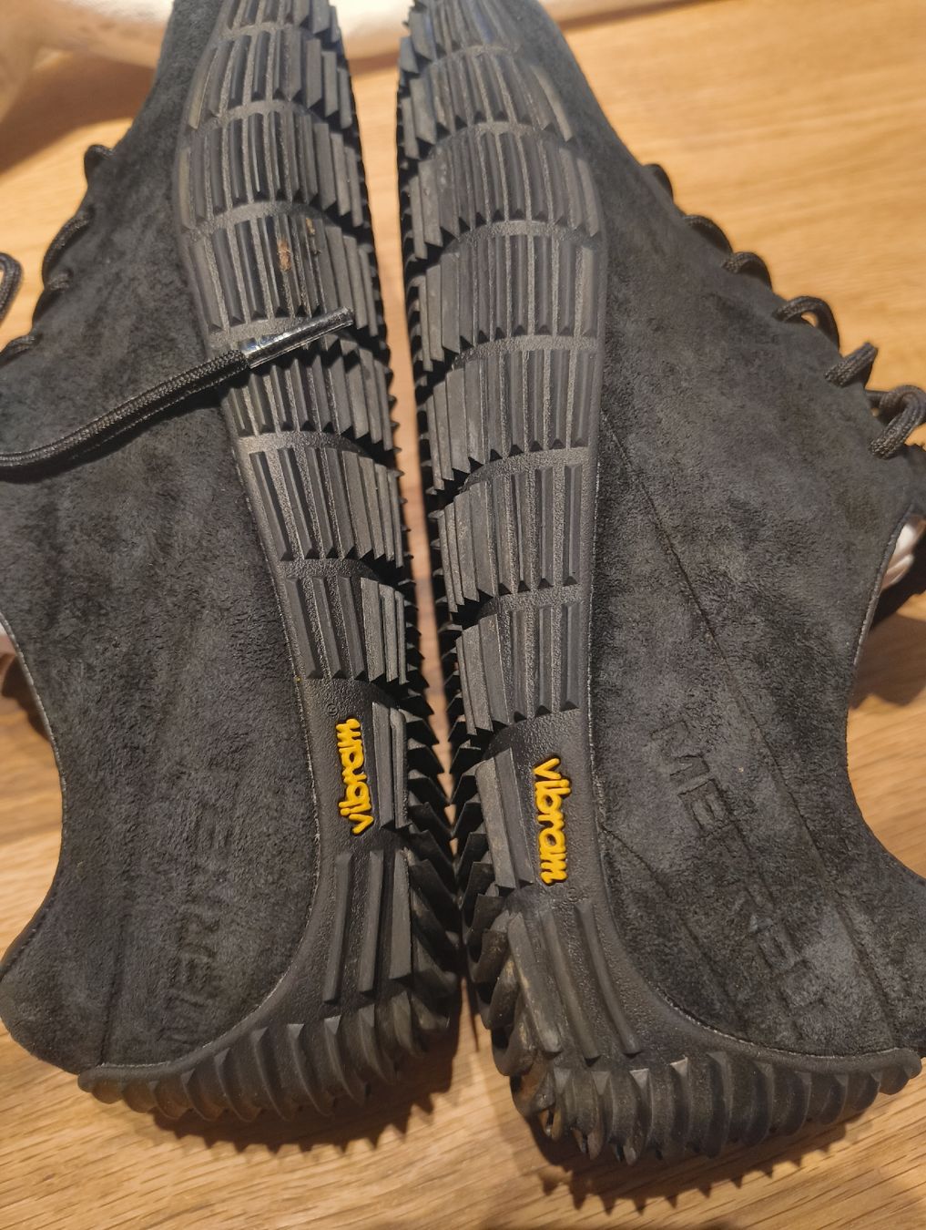 Merrell Scarpe da uomo: Merrell Move Glove Suede 43.5 – Usato da Stein am Rhein venduto da DaOhana