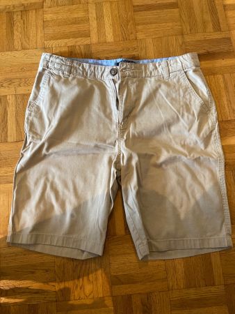 Bermuda homme beige, taille 164, idéal pour l'été!