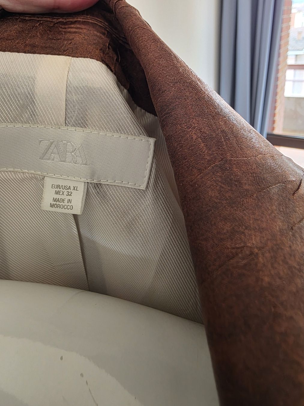 Zara Completi & Tailleur: Blazer Zara marrone, taglia XL, usata una volta – Usato da Massagno venduto da let_6pgs 3