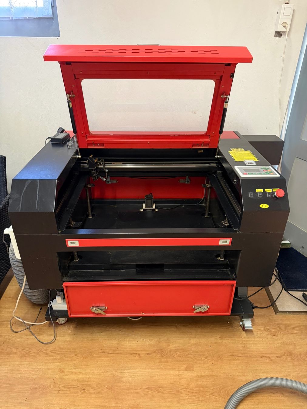 Toutes les machines: Laser CO2 - 100 W – D'occasion à Zürich par Bronczez 2