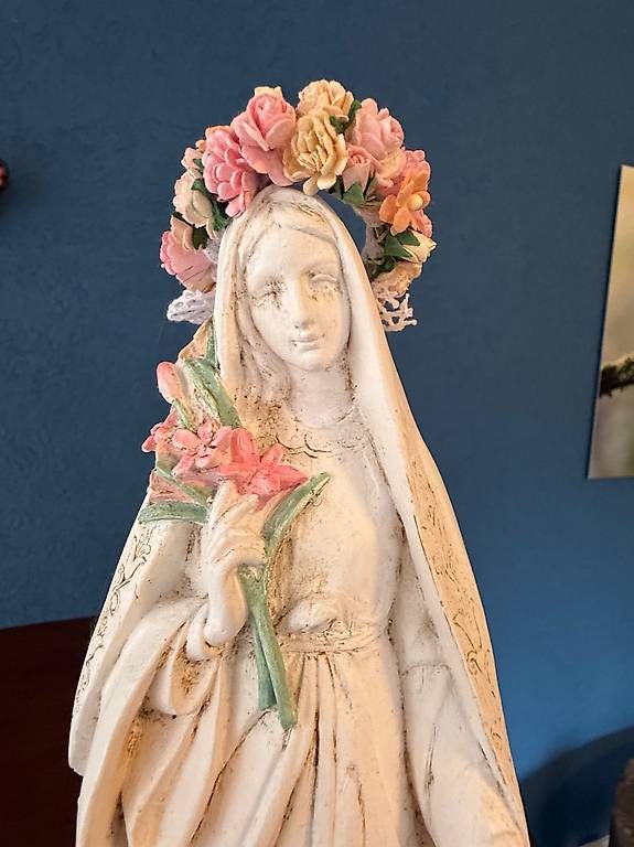 Figurines: Maria Statue – Neuf avec emballage d'origine à Fribourg par 1thaila 1