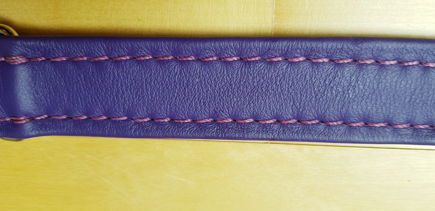 Leine & Halsband: Hundehalsband Leder violett gold – Neu (gemäss Beschreibung) aus Menziken von Zyropa 3