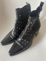 Bottines Balmain Paris T.41 cloutées étoiles - Look Rock!