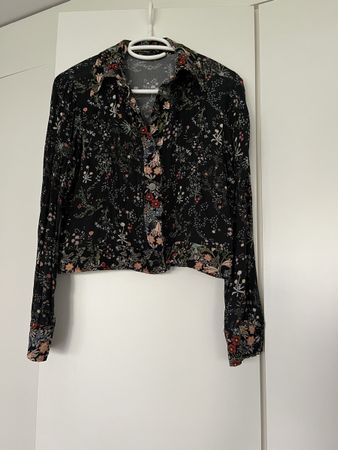 Zara Bluse mit Blumenmuster, Grösse S - Herbst Look!