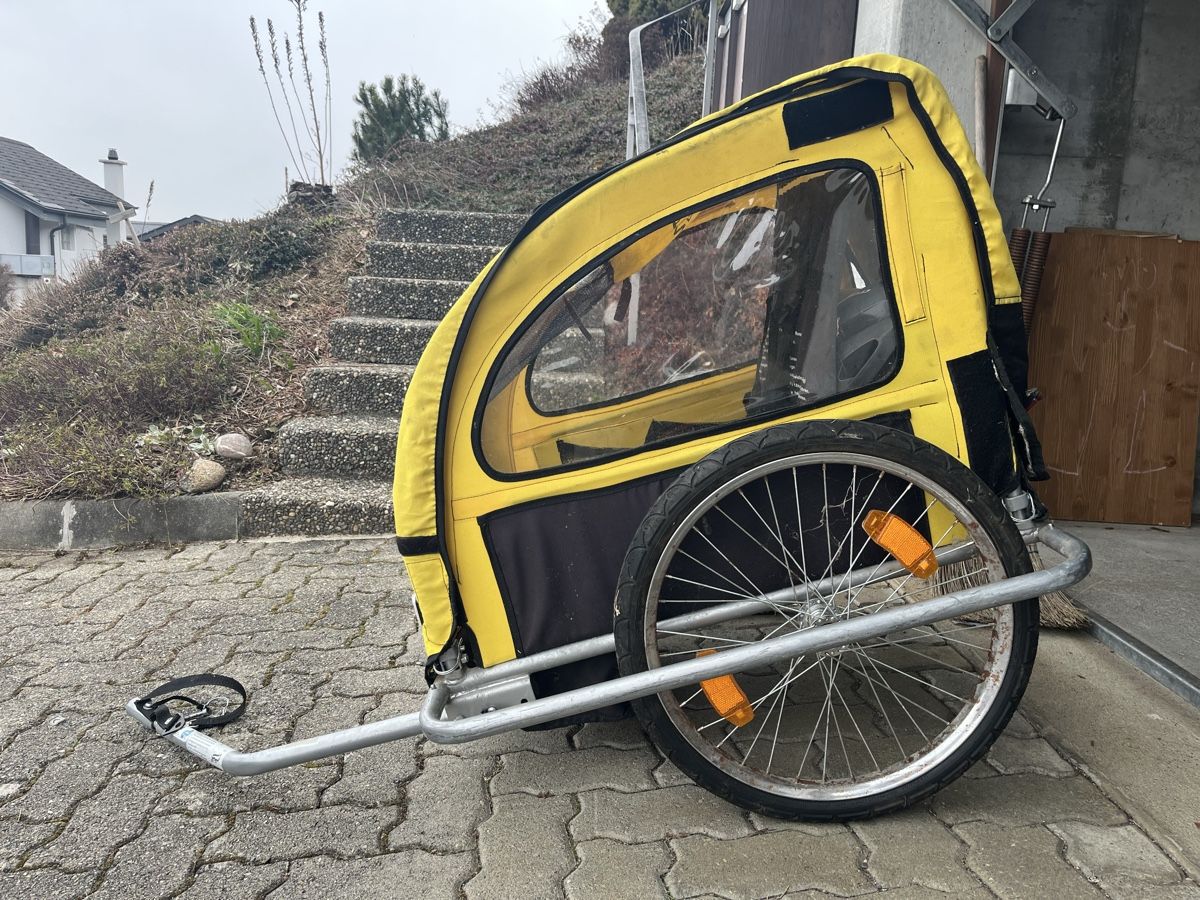 ein fahrradlenker ein gaspedal ZWHEEL ZRino 15Ah Scooter, zugelassen von der DGT