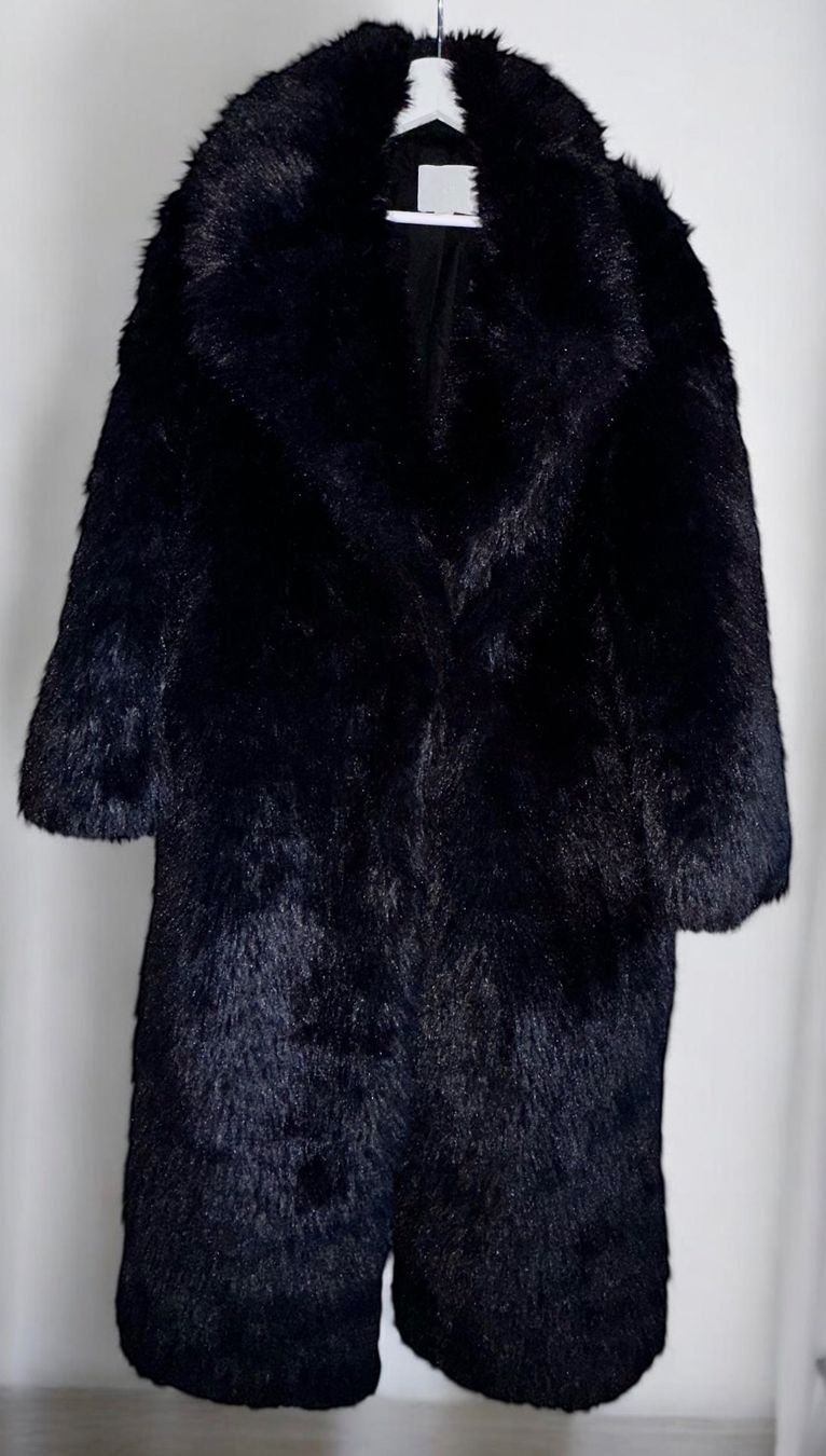 H&M Cappotti: H&M Kunstfell Mantel Schwarz, Lang, Gr. S – Nuovo (secondo la descrizione) da Zürich venduto da ElissZurich 2