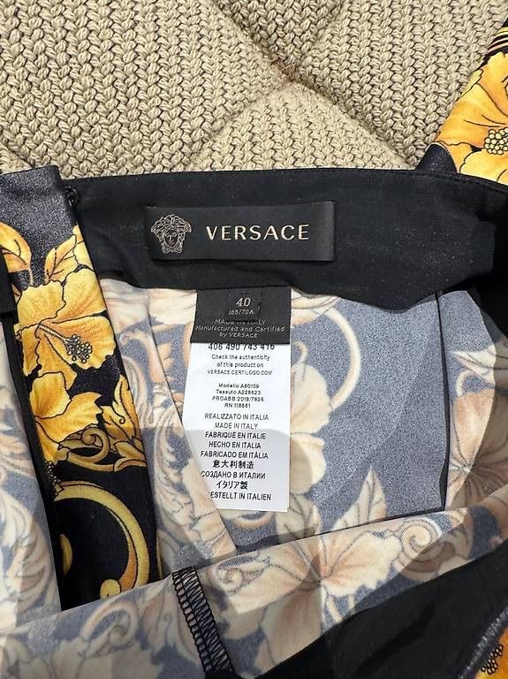Versace Kleiderpakete: VERSACE TOP & HOSE – Neu (gemäss Beschreibung) aus Schwyz von bofb 5