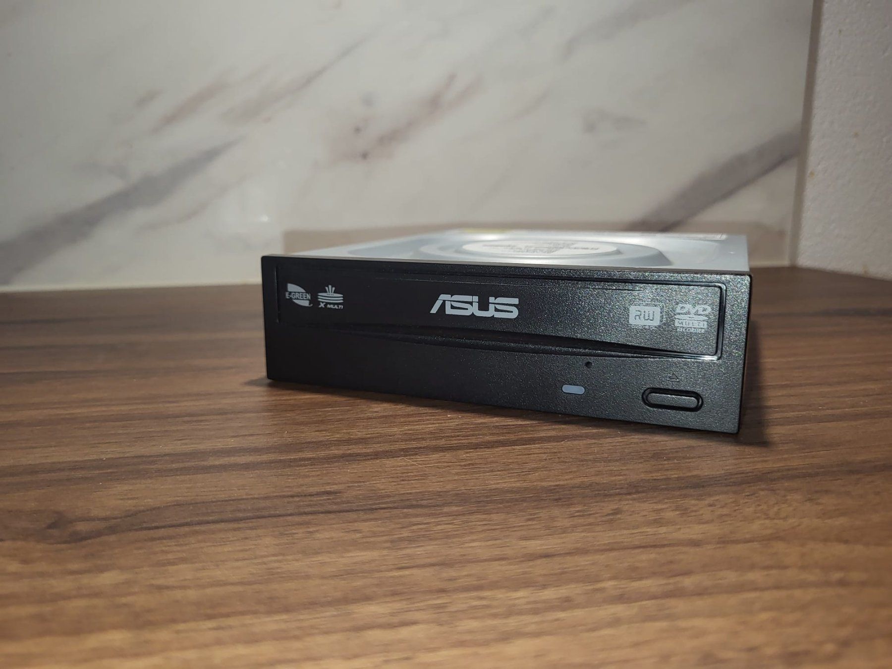 Asus Componenti elettronici: Lecteur/Graveur DVD ASUS DRW-24D5MT – Usato da Dompierre FR venduto da Mohren_Bass