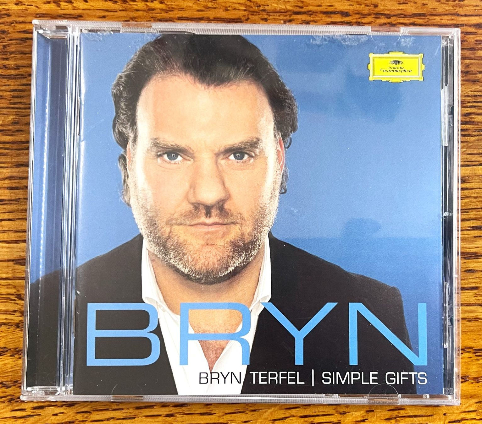 CD: BRYN TERFEL: SIMPLE GIFTS CD – Usato da Oftringen venduto da Vucki
