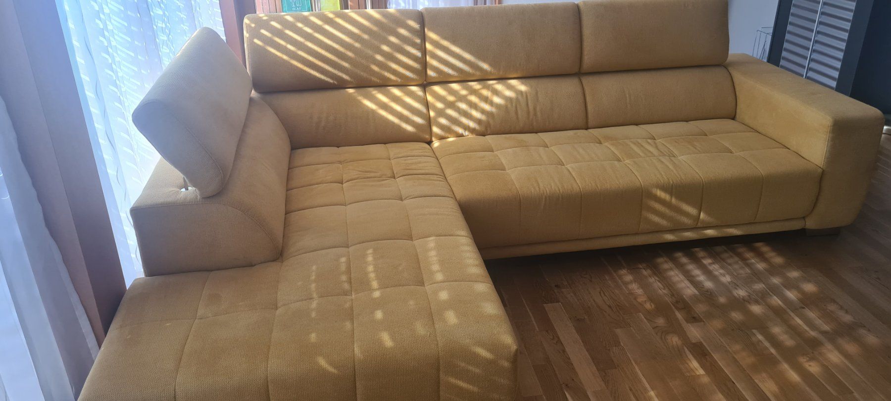 Sofas: Ecksofa gelb guter Zustand – D'occasion à Wolhusen par toni079 1