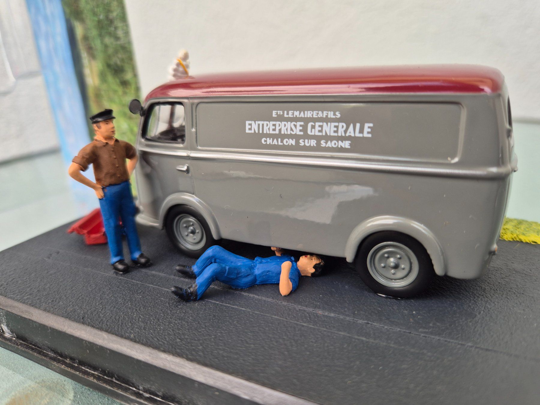 Peugeot Modellini d'auto: Peugeot D3 Diorama. 1:43. – Usato da Oberbuchsiten venduto da laffite54 3