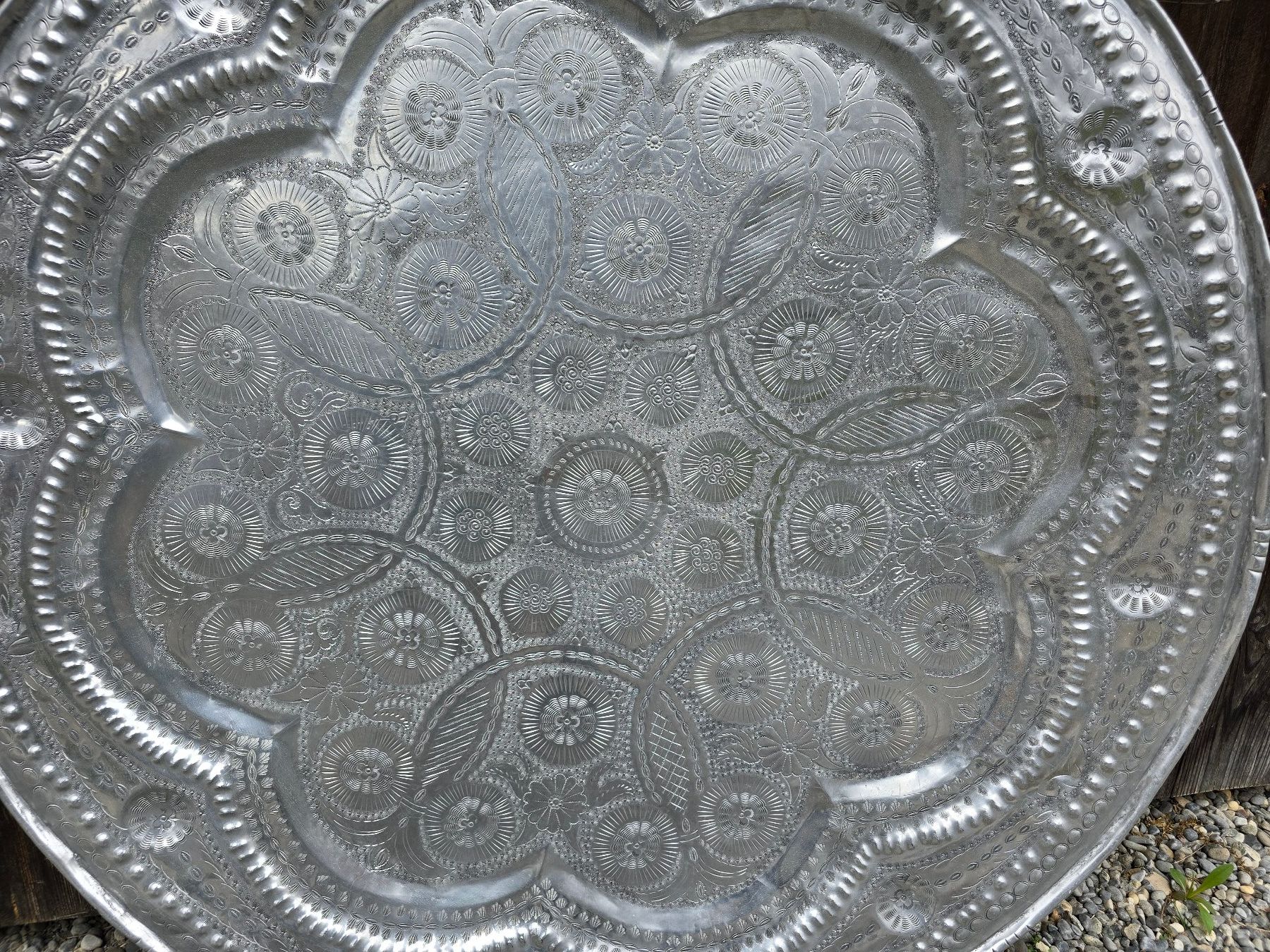 Servierplatten: Metall: Antikes Tablett, orientalisch (95 cm) – Gebraucht aus Romanshorn von Rachacha 2