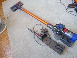 Handstaubsauger Dyson V8