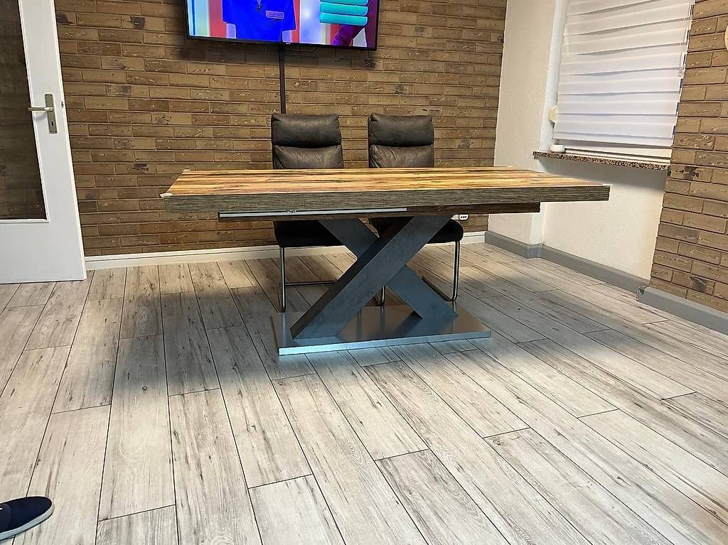 Tables: Hochwertiger Esstisch mit Stühlen  – D'occasion à Laufenburg par rus_gx8t 4